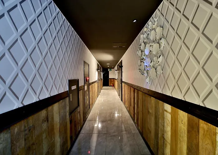 Seomyeon Hound 1st Street Hotel