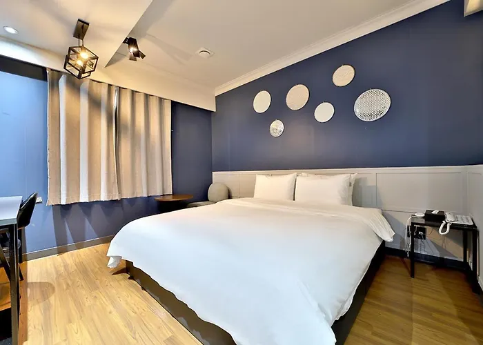 Seomyeon Hound 1st Street 3* Busan