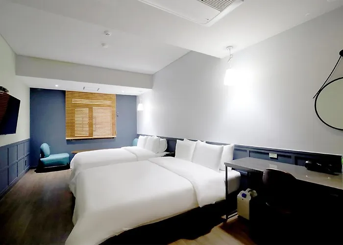 Seomyeon Hound 1st Street 3* Busan