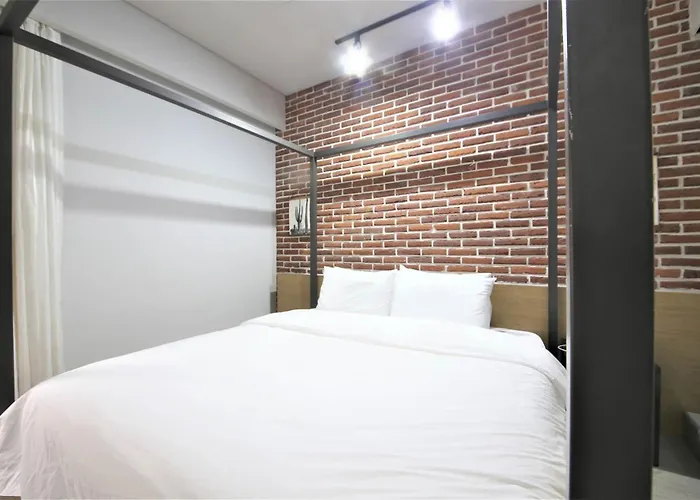 Hotel Seomyeon Hound 1st Street Busan