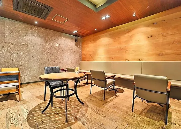 Seomyeon Hound 1st Street Hotel