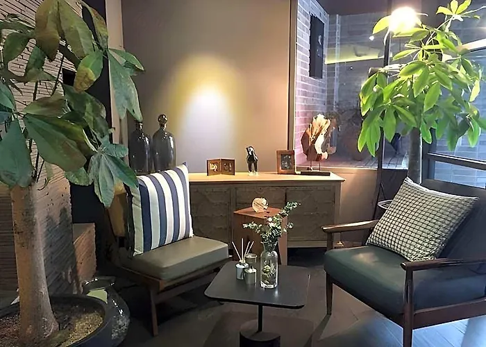 Seomyeon Hound 1st Street 3*