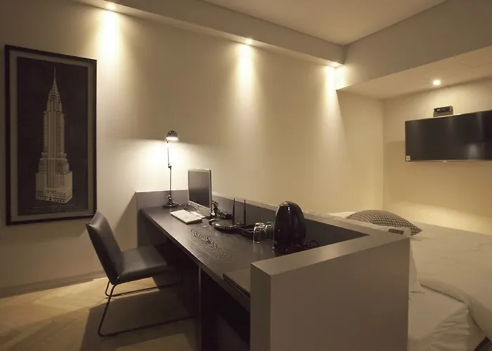 Seomyeon Hound 1st Street Hotel 3*