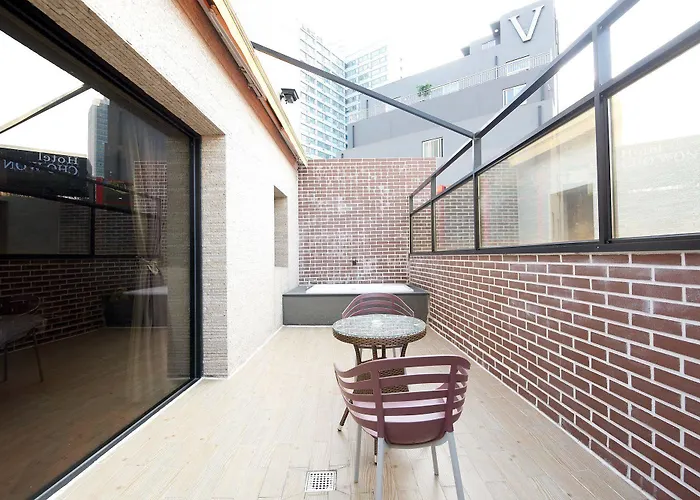 Seomyeon Hound 1st Street 3* Busan