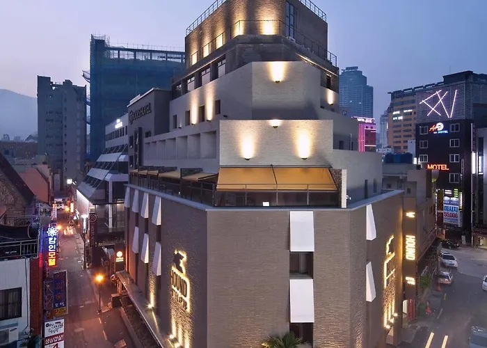 Seomyeon Hound 1st Street